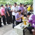 วันสงกรานต์ไทย ตรงกับวันที่ ๑๓ เมษายน ของทุกปี  ประเทศไทยถือเป็นวันขึ้นปีใหม่ไทยในอดีต เป็นวันที่ผู้สูงอายุให้ความสำคัญกับการให้ศีลให้พรลูกหลานสืบต่อกันมา  ซึ่งในปัจจุบันหน่วยงานราชการทุกส่วนได้ถือเอาวันสงกรานต์ไทย เป็นวันรดน้ำดำหัวผู้ใหญ่หรือผู้สูงอายุ และผู้ปฏิบัติหน้าที่ราชการในสายบังคับบัญชาก็ได้ถือเอาวันนี้เป็นวันรดน้ำ ขอพรผู้บังคับบัญชาเช่นเดียวกัน สพป.มหาสารคาม เขต ๓ โดยการนำของนายสมพงษ์ โรจน์ภัทรพงศ์ ผอ.สพป.มหาสารคาม เขต ๓ ได้มองเห็นความสำคัญของวันดังกล่าว จึงได้นำผู้บริหารของสำนักงานเขตพื้นที่การศึกษา และบุคลากรในสำนักงาน ร่วมพิธีรดน้ำดำหัวนายนราธร ศรประสิทธิ์ นายอำเภอโกสุมพิสัย พร้อมกับหัวหน้าส่วนราชการต่าง ๆ ในอำเภอโกสุมพิสัย เมื่อวันที่ ๘ […]