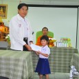 วันที่ ๑๖ กรกฎาคม ๒๕๕๘ เป็นวันพิเศษเพื่อการศึกษาสำนักงานเขตพื้นที่การศึกษาประถมศึกษามหาสารคาม เขต ๓ ประจำเดือนกรกฎาคม ๒๕๕๘ กล่าวคือ ได้มีกิจกรรมมอบทุนการศึกษาเพื่อช่วยเหลือนักเรียนที่ยากไร้ให้มีคุณภาพชีวิตที่ดีขึ้น และช่วยเหลือนักเรียนที่ประสบอุบัติภัยกรณีไฟไหม้บ้านพักอาศัย จำนวน ๓ หลัง ตามรายการต่อไปนี้ ๑. นายทรงชัย สาระชัย ผู้อำนวยการโรงเรียนบ้านสังข์ทอง มอบทุนการศึกษา จำนวน ๓ ทุน ๆ ละ ๑,๐๐๐ บาท รวม ๓,๐๐๐ […]