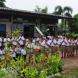               ตามนโยบายแนวทางการดำเนินงานตามโครงการ “โรงเรียนดีใกล้บ้าน” สำนักงานคณะกรรมการการศึกษาขั้นพื้นฐาน กระทรวงศึกษาธิการ ต้องการสื่อสารให้ทุกคนเข้าใจในแนวคิดเกี่ยวกับโครงการโรงเรียนดีใกล้บ้าน เพื่อปรับ แก้ และอุดช่องว่างต่าง ๆ ให้สอดคล้องตามกระแสพระราชดำรัสของพระบาทสมเด็จเจ้าอยู่หัวพระปรมินทรมหาภูมิพลอดุลยเดช  โดยให้นึกถึงเด็กเป็นสำคัญ และสมเด็จพระเทพรัตนราชสุดาฯ สยามบรมราชกุมารี ทรงเห็นด้วย               สำนักงานเขตพื้นที่การศึกษาประถมศึกษามหาสารคาม เขต 3  ได้น้อมนำเอากระแสพระราชดำรัส และนโยบายไปสร้างความเข้าใจให้กับผู้บริหาร คณะครู และชุมชนโรงเรียนในสังกัดที่เป็นโรงเรียนแม่เหล็ก ได้แก่โรงเรียนบ้านหนองหอย และโรงเรียนเครือข่าย ได้แก่โรงเรียนบ้านน้ำจ้อย ต.เลิงใต้ อ.โกสุมพิสัย […]