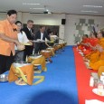 ข้าราชการ และบุคลากรในสังกัด สพป.มหาสารคาม เขต 3 ทำบุญถวายภัตตาหารแด่พระสงฆ์เนื่องในเทศกาลวันขึ้นปีใหม่ พ.ศ. 2560    วันที่ 5 มกราคม พ.ศ. 2560 เวลา 09.50 น. นายสมพงษ์  โรจน์ภัทรพงศ์ ผู้อำนวยการสำนักงานเขตพื้นที่การศึกษาประถมศึกษามหาสารคาม เขต 3 พร้อมด้วยผู้บริหารการศึกษา ผู้บริหารสถานศึกษา ข้าราชการ และบุคลากรในสำนักงาน ร่วมใจกันทำบุญตักบาตร ถวายภัตตาหารเพลแก่พระสงฆ์ จำนวน  9 […]